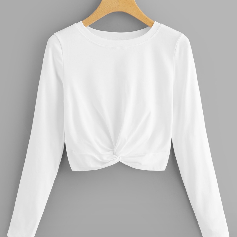 ❗One left❗White twisted front crop top - Picture 1 of 4